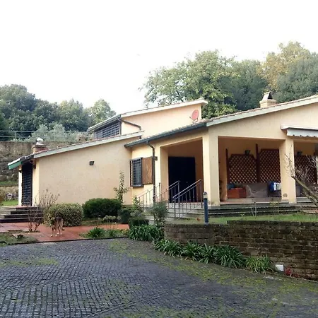 Il Borgo Alberato 皮蒂利亚诺